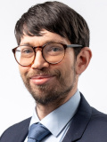 Dr. Michael Riecker